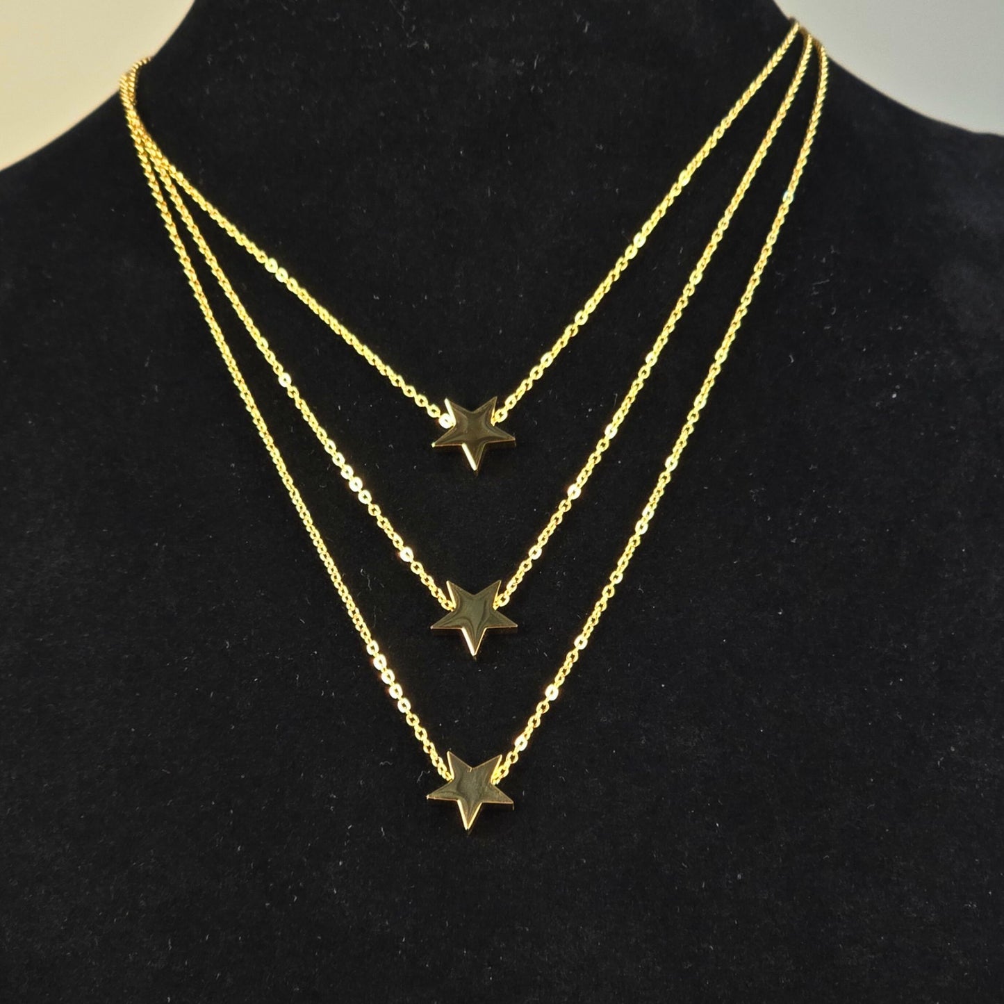 collana tre stelle – iniziali incise (oro o argento)