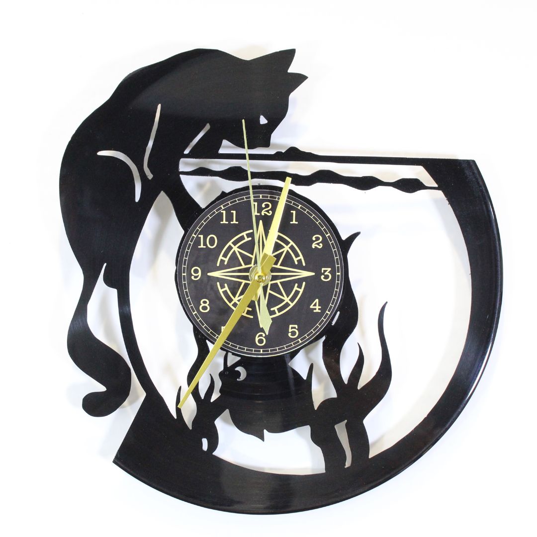 Orologio da Parete in Vinile “Gatto Elegante” – Design Artistico per Cat Lovers