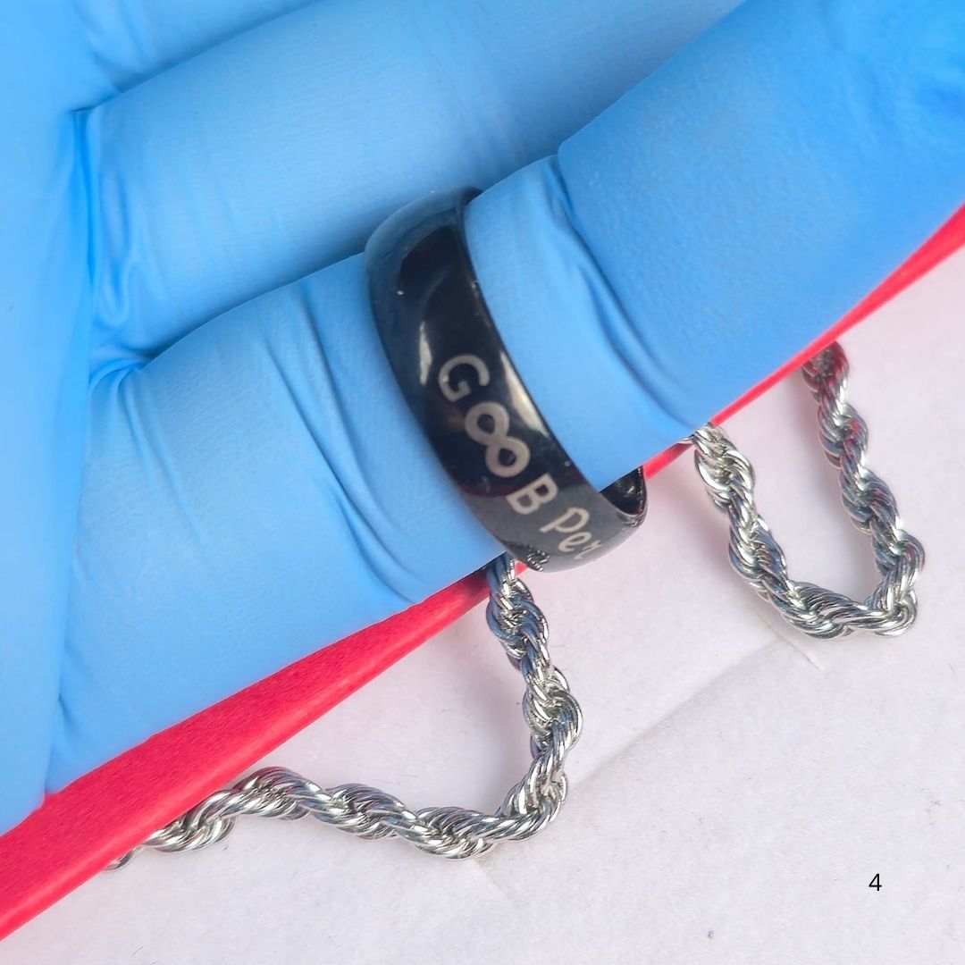 Collana "Per Sempre Sì" – Pendente Anello Personalizzato con Iniziali