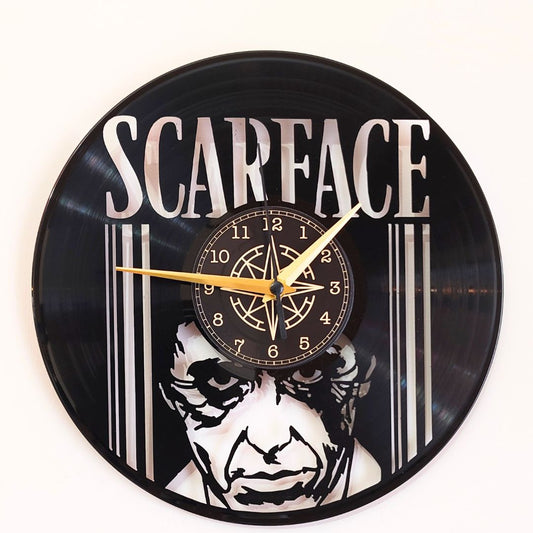 Orologio in Vinile Ispirato a "Scarface" – Intagliato a Mano con Tony Montana – Design Cult Movie Silenzioso